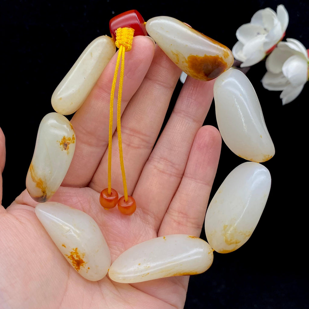 和田玉洒金皮籽料【精品手串】（92.6g）