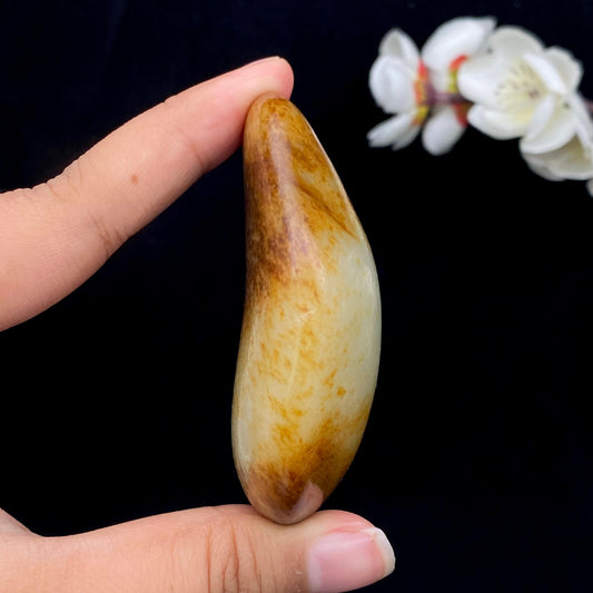 和田玉洒红皮籽料原石（123.1g）