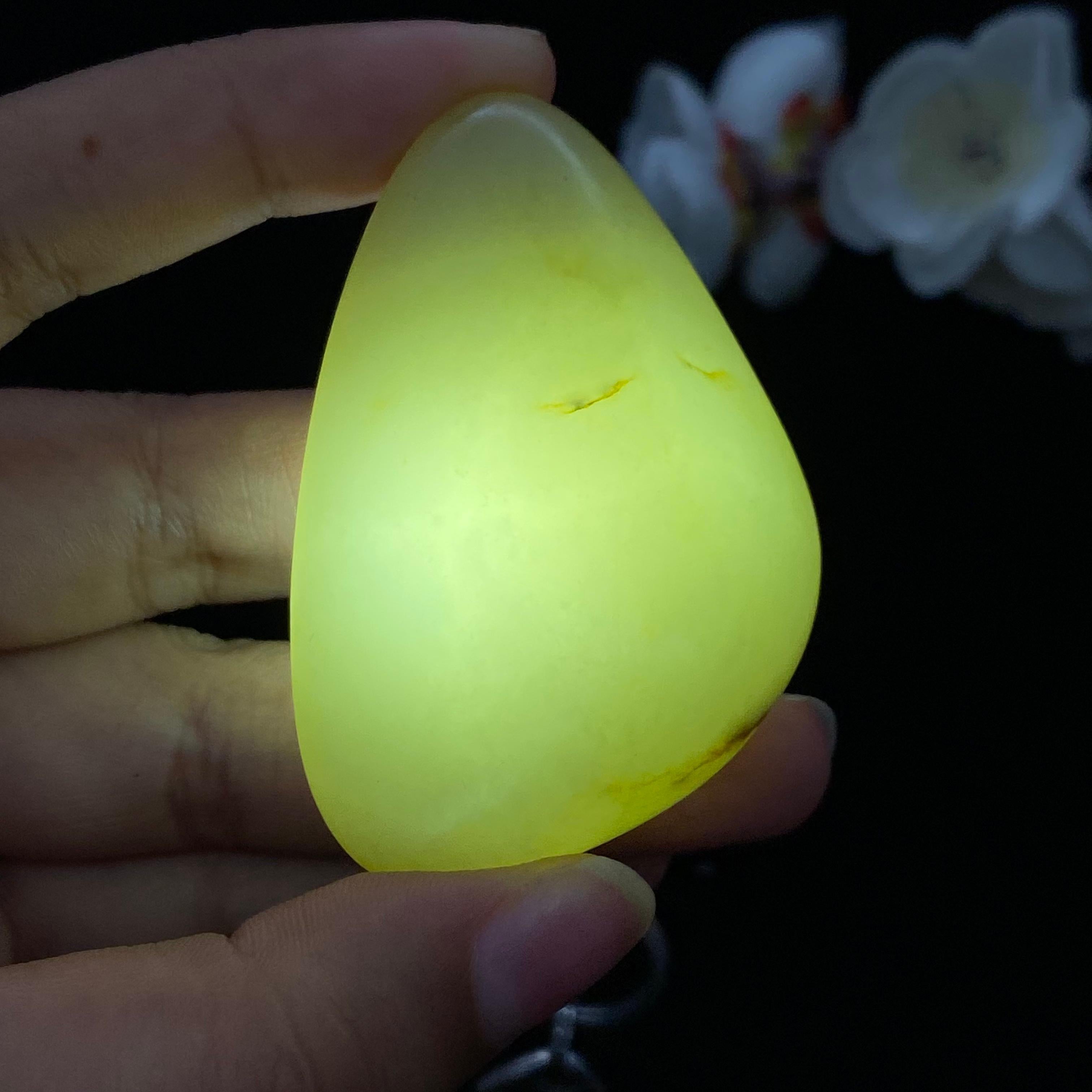 和田玉青白玉带洒金皮籽料（57.8g）