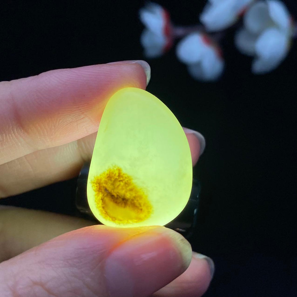 和田玉秋梨皮籽料（9.2g）