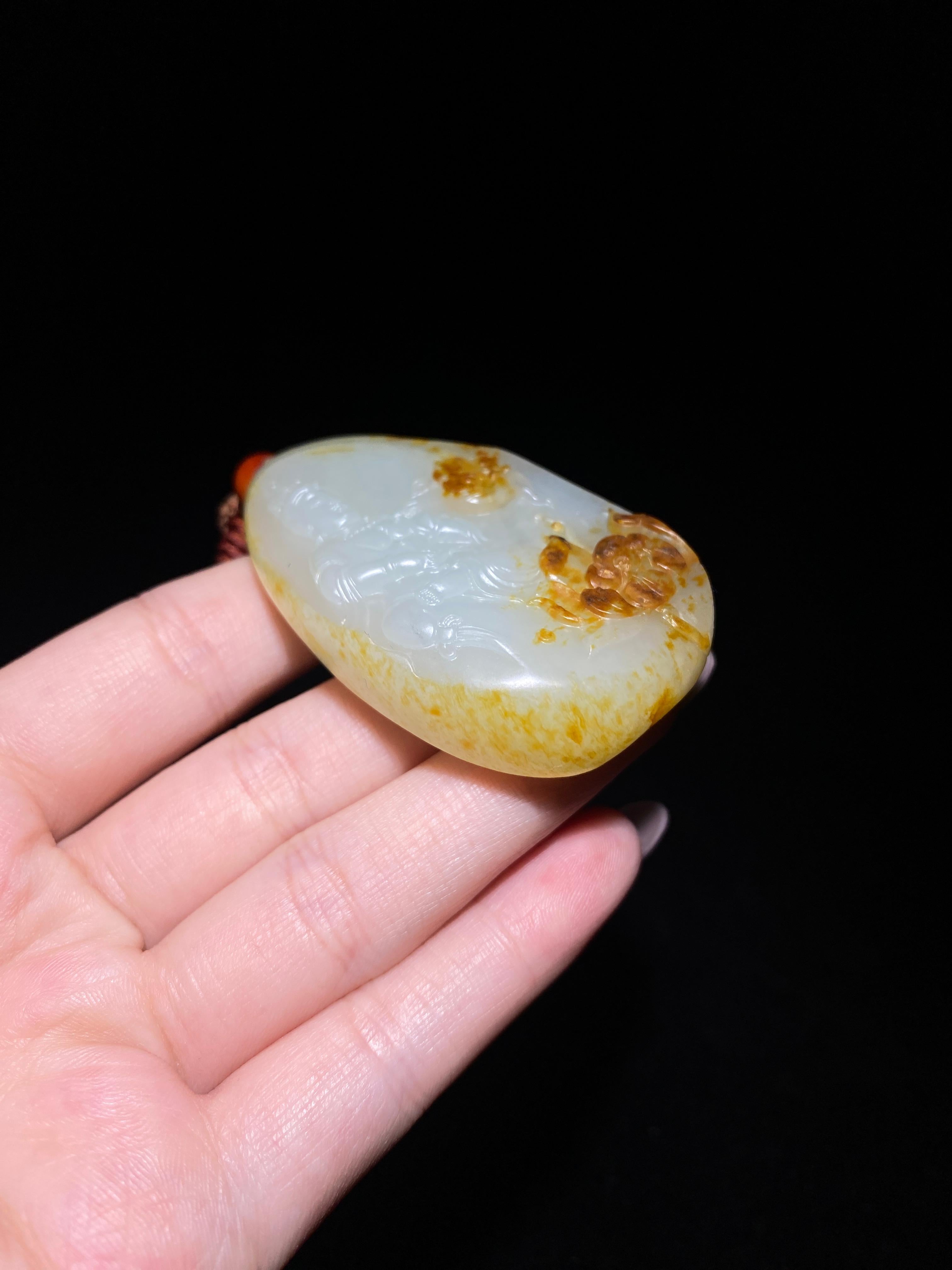 和田玉籽料红皮观音（55.8g）