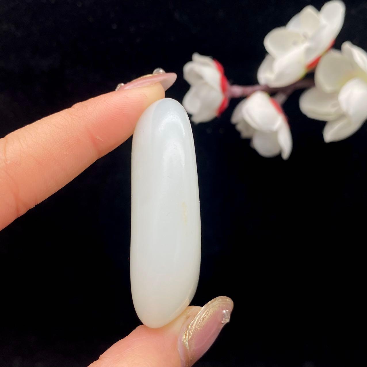 和田玉白玉籽料原石（53.2g）