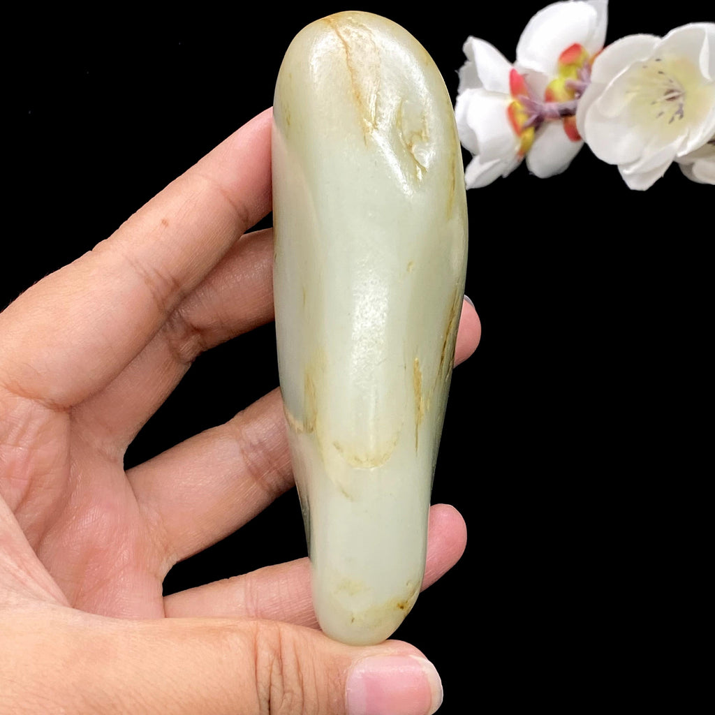 和田玉青白玉带黄皮籽料手把件（210.3g）