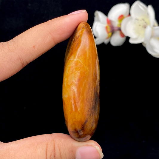 和田玉红沁皮籽料原石（96.6g）