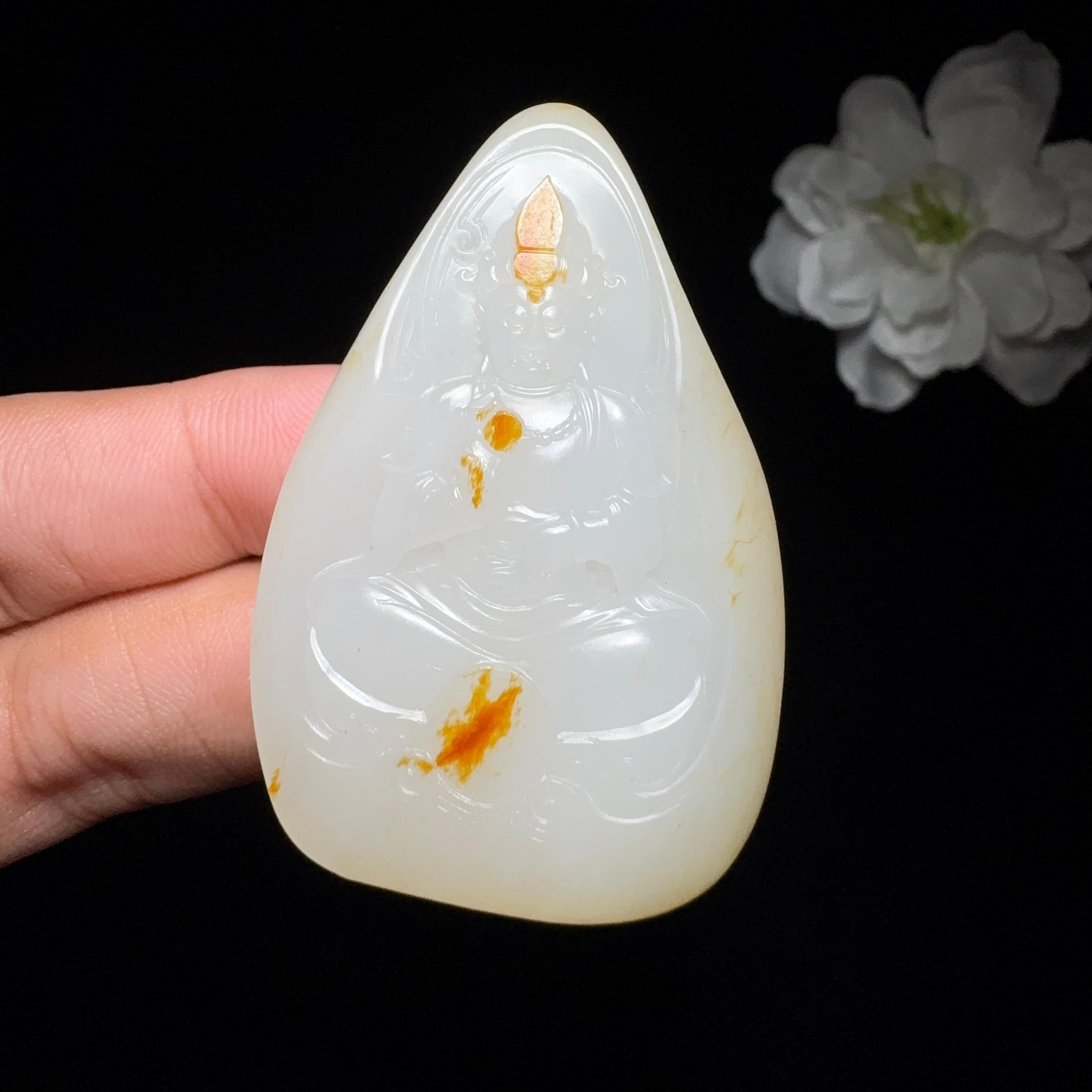 精品和田玉籽料观音挂件（30.5g）