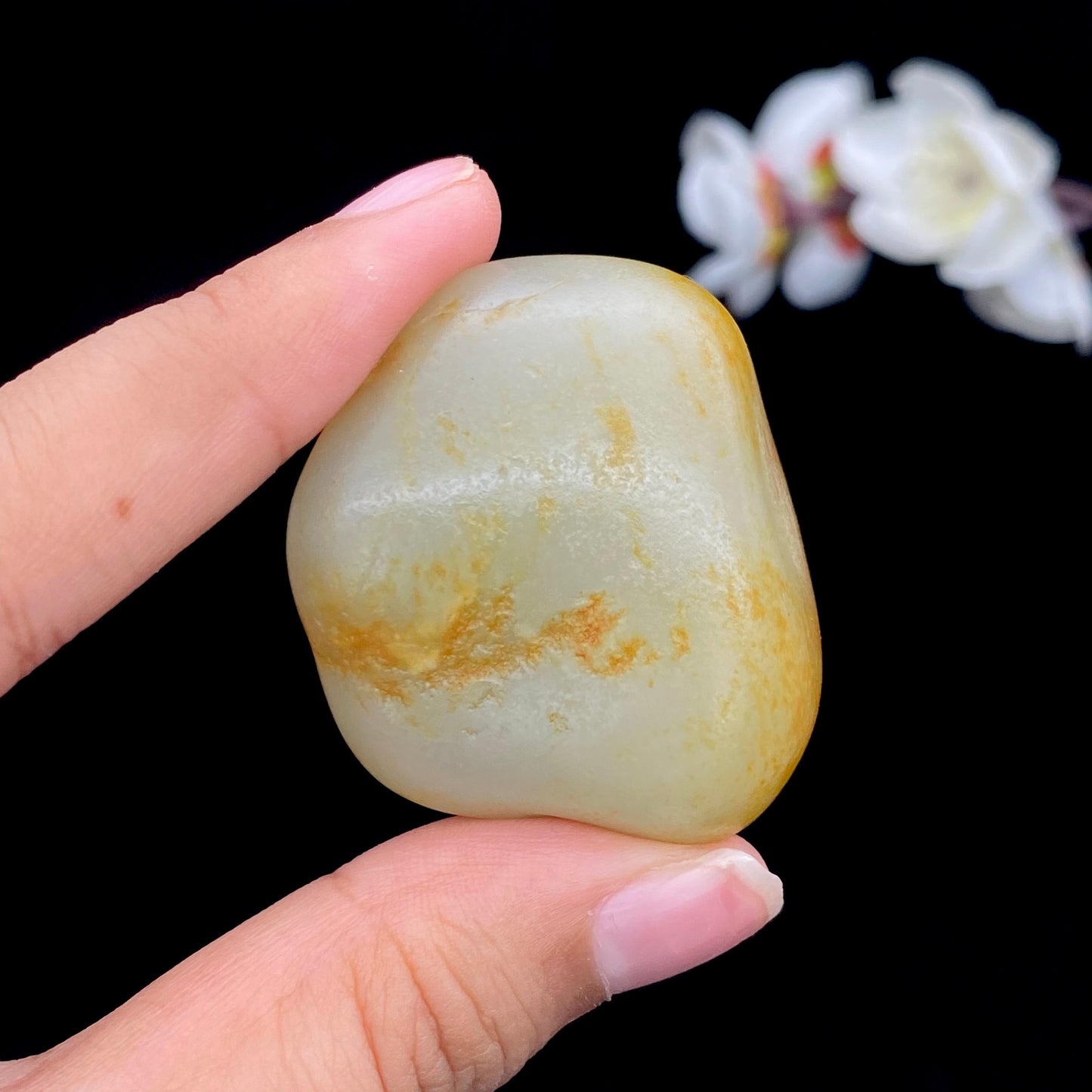 和田玉洒金皮籽料大挂件（52.2g）