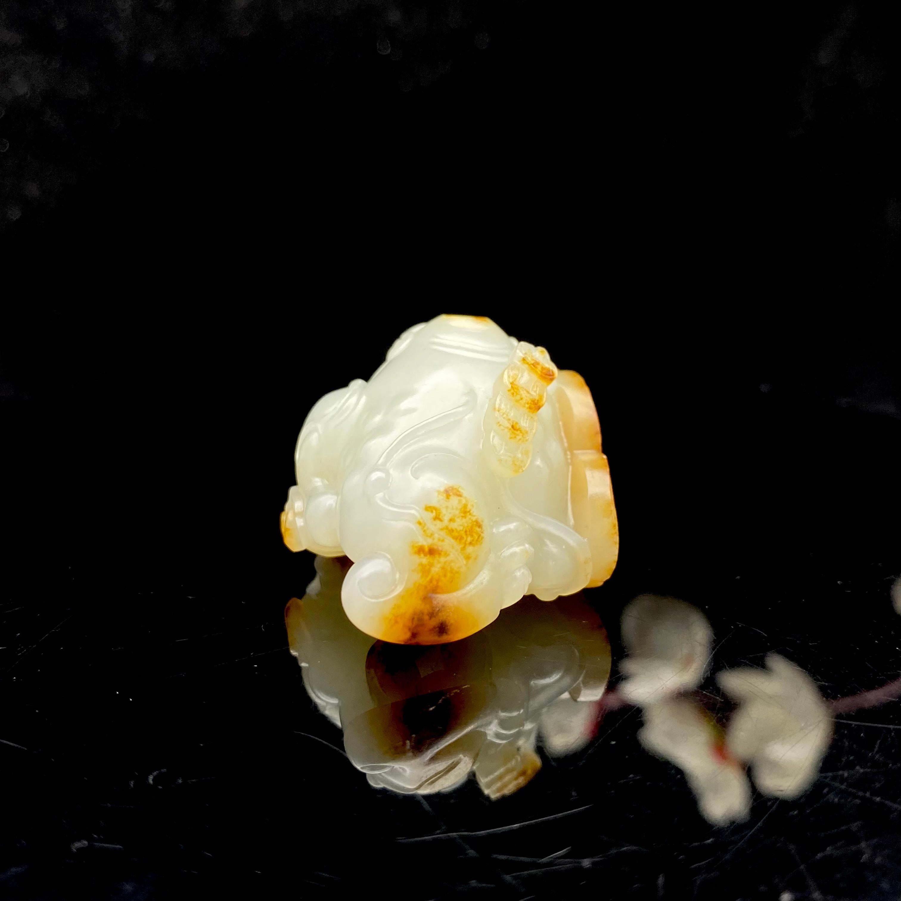 和田玉白玉籽料【三足金蟾】（35.2g）