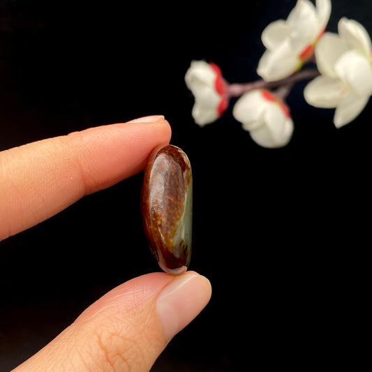 和田玉聚红皮籽料吊坠籽（12.3g）