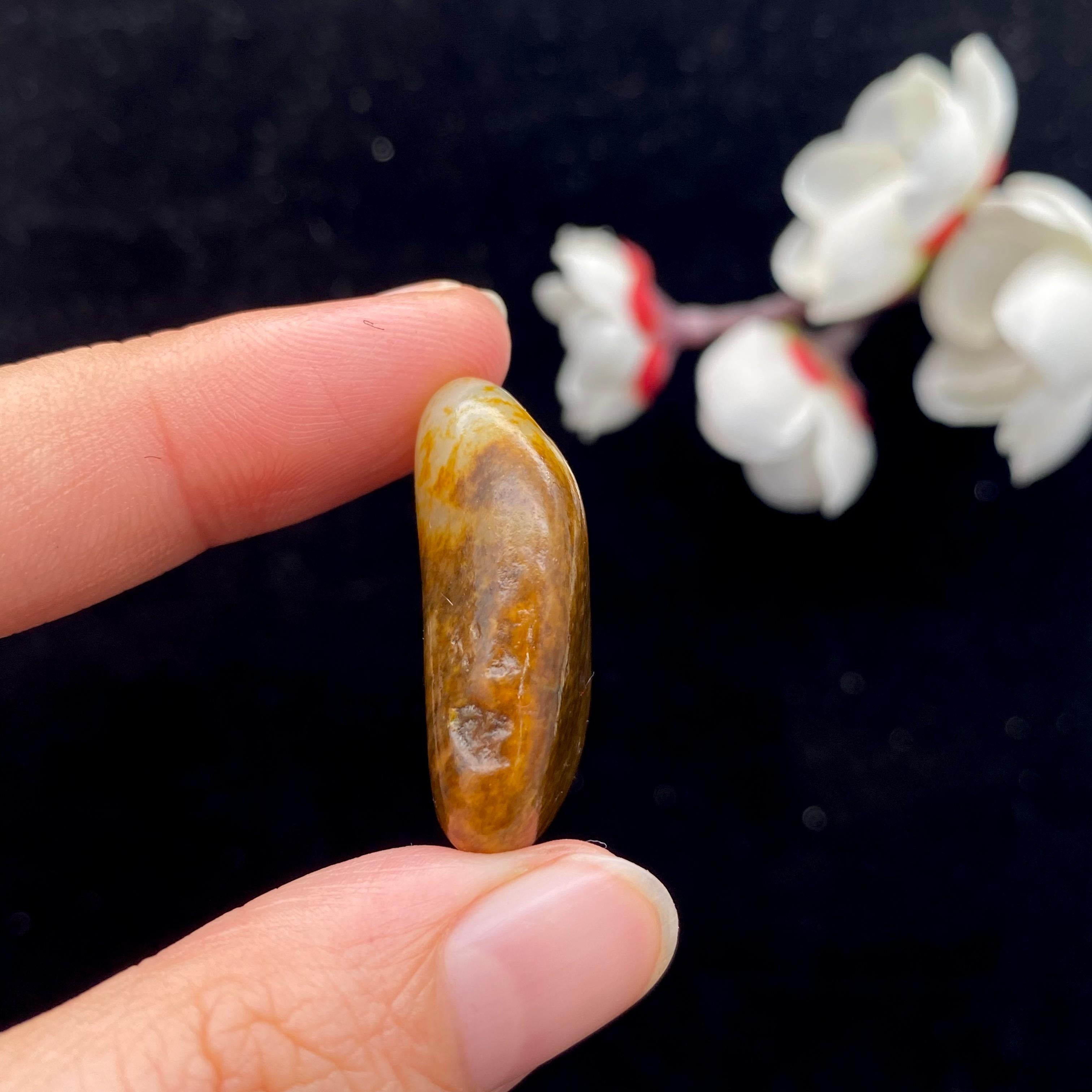 和田玉黄皮籽料吊坠籽（10.3g）