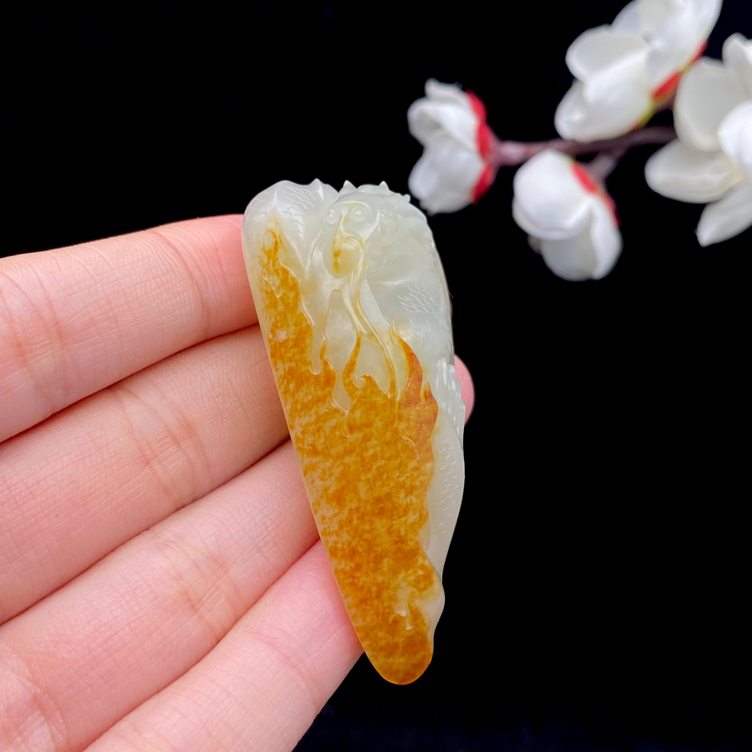 和田玉洒金皮籽料【龙】挂件（33.2g）
