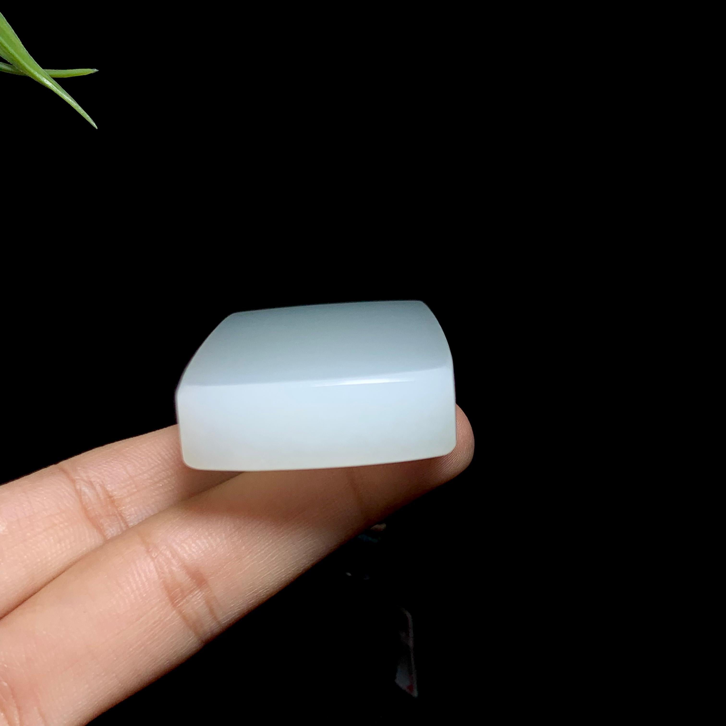 和田羊脂白玉无事牌（59.5g）