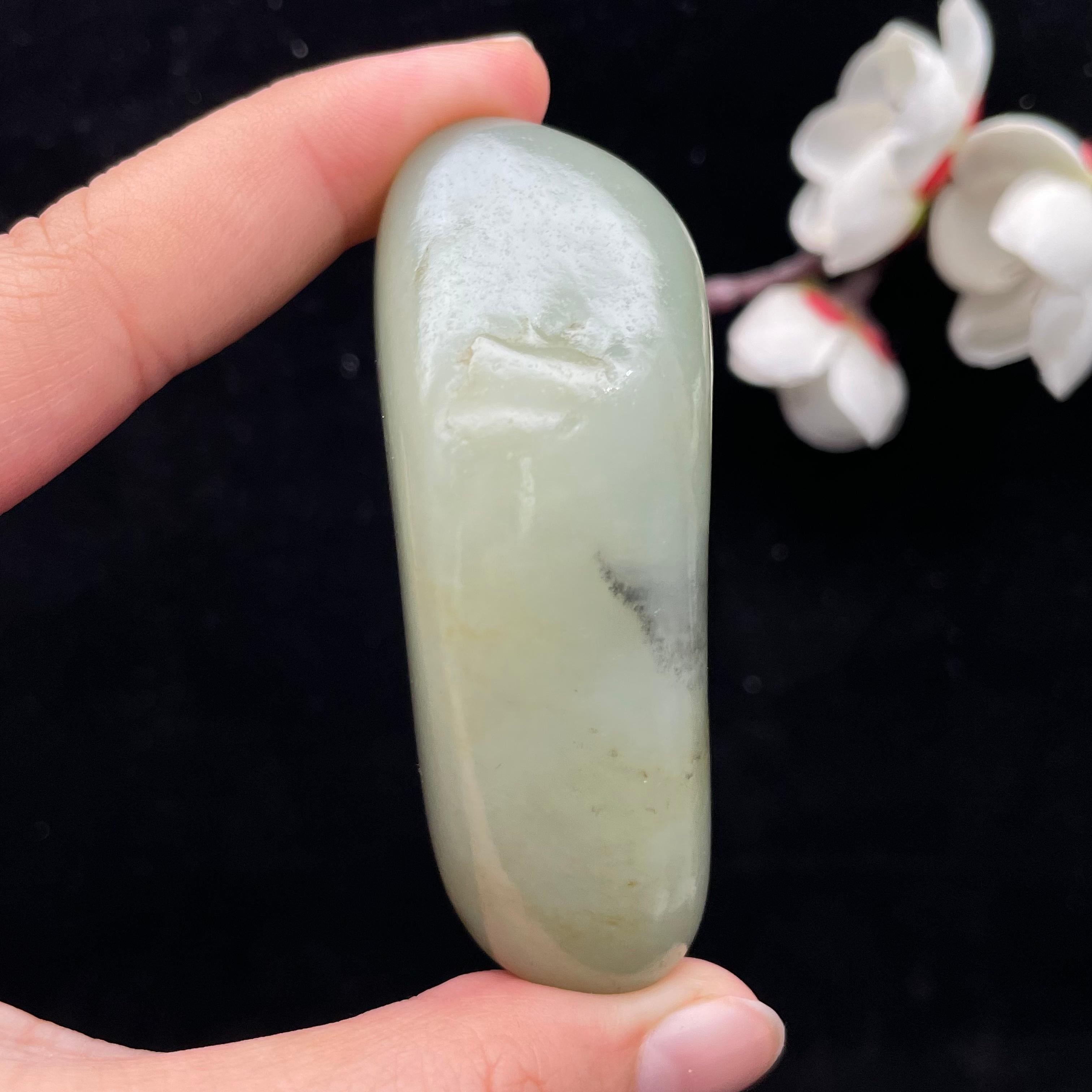 和田玉青白玉墨青花籽料（127.3g）