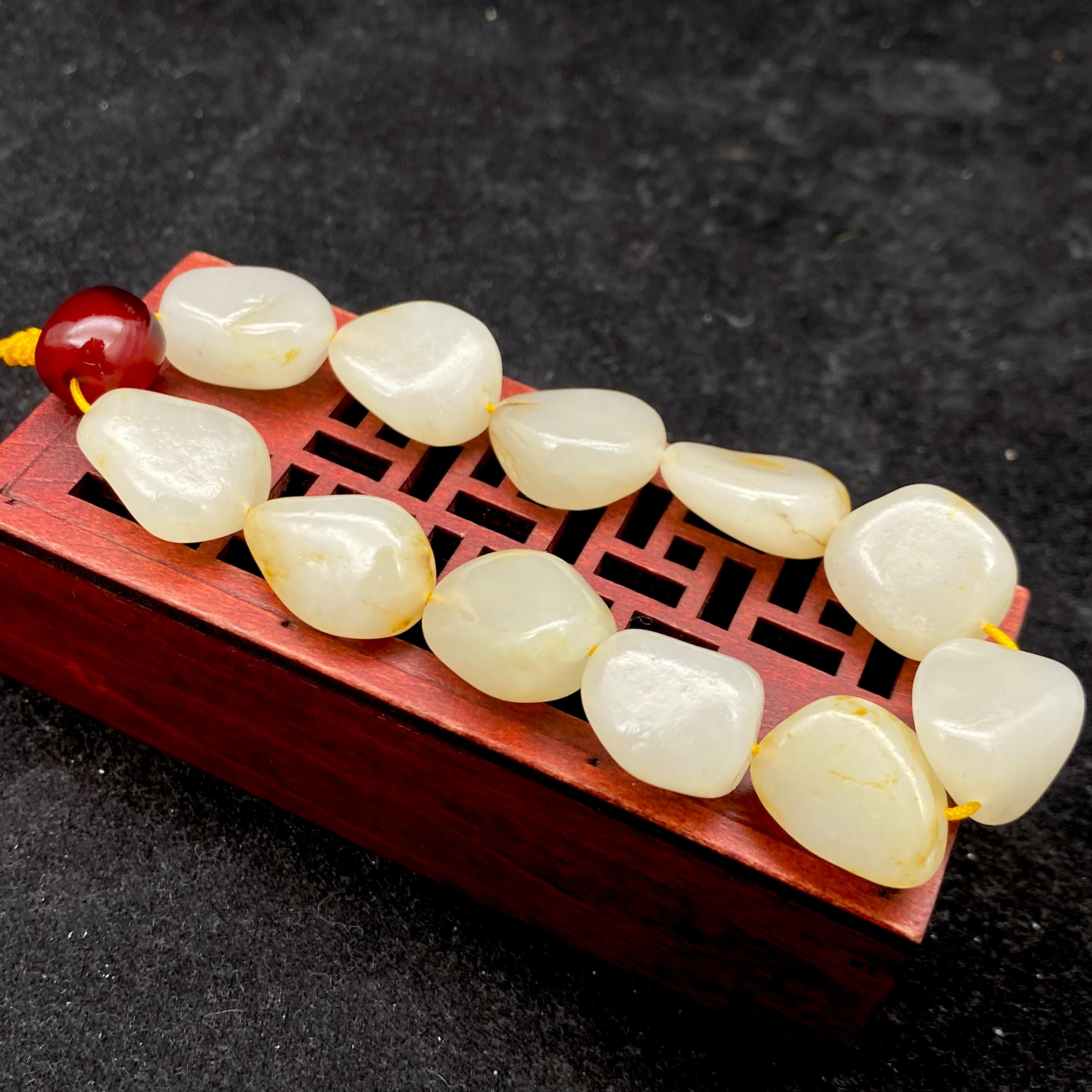 和田玉洒金皮【精品手串】（48.1g）