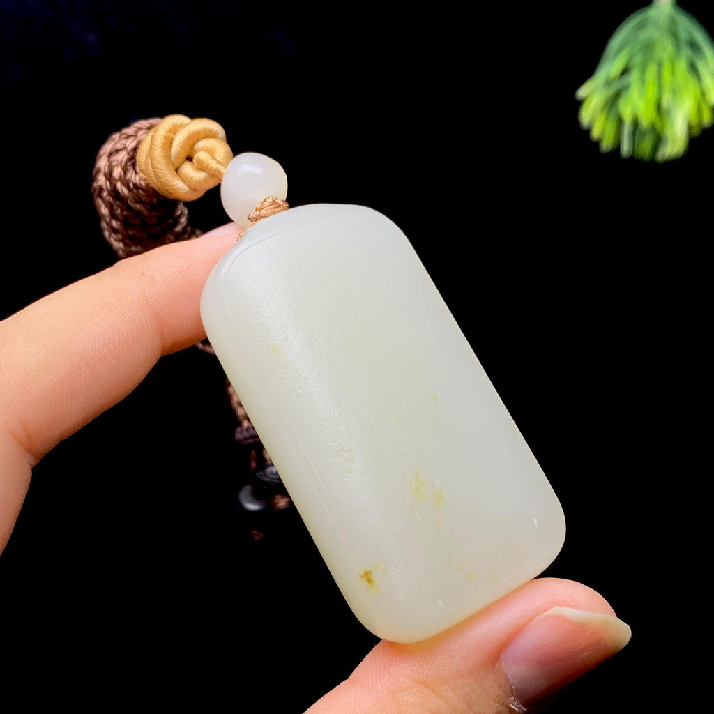 和田玉籽料无事牌（40.0g）