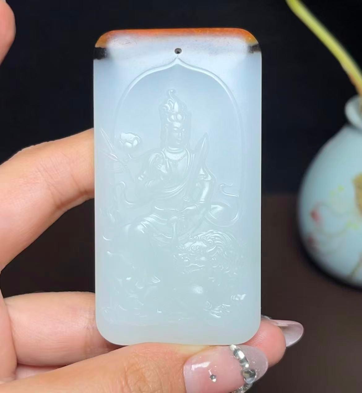 和田羊脂玉籽料特色三色料文殊菩萨（75.8g）