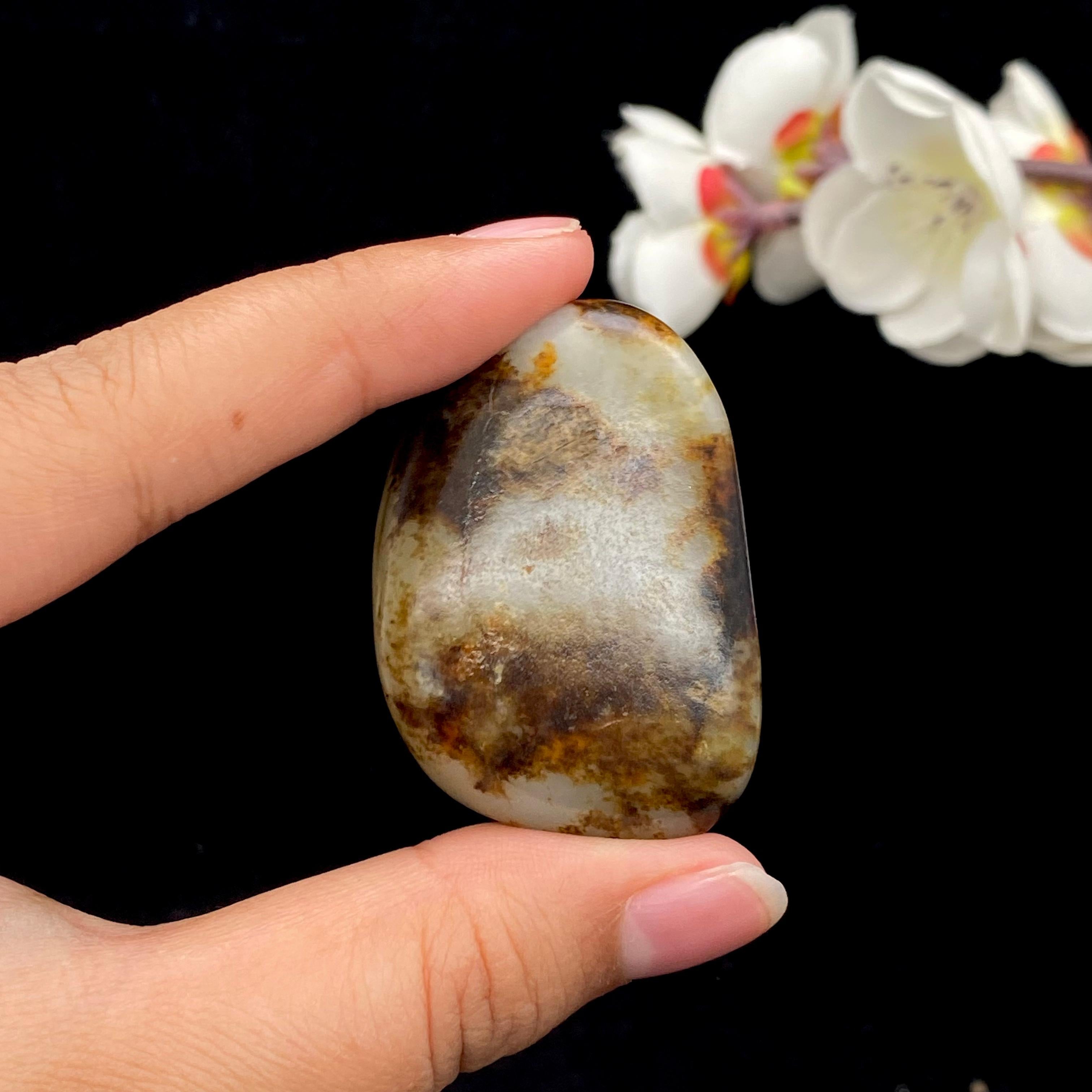 【超值推荐】和田玉秋梨皮籽料挂件（41.7g）