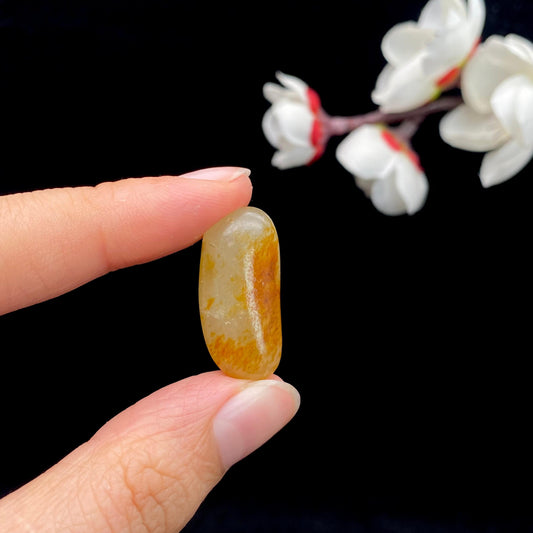 和田玉洒金皮籽料原石（4.4g）