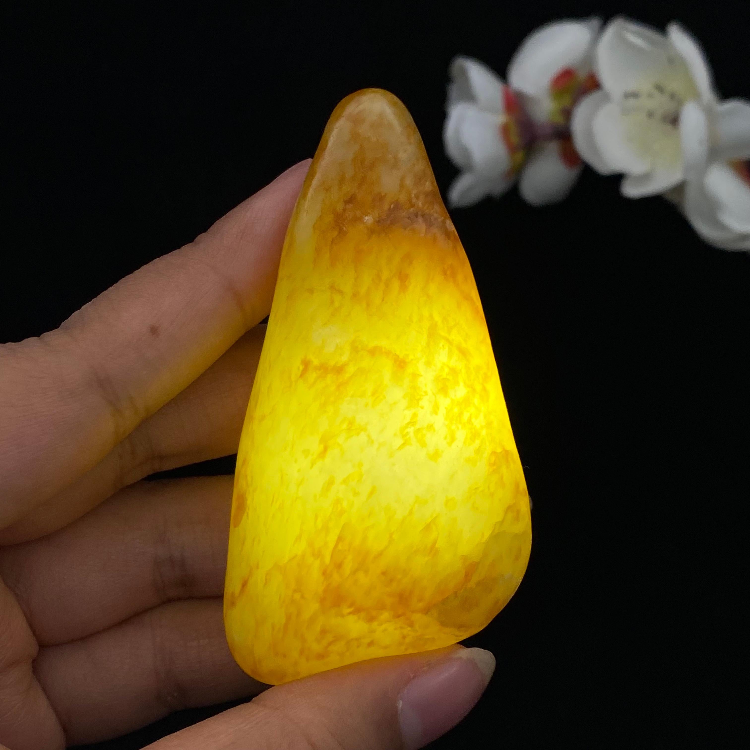 和田玉满洒金皮籽料原石（77.4g）