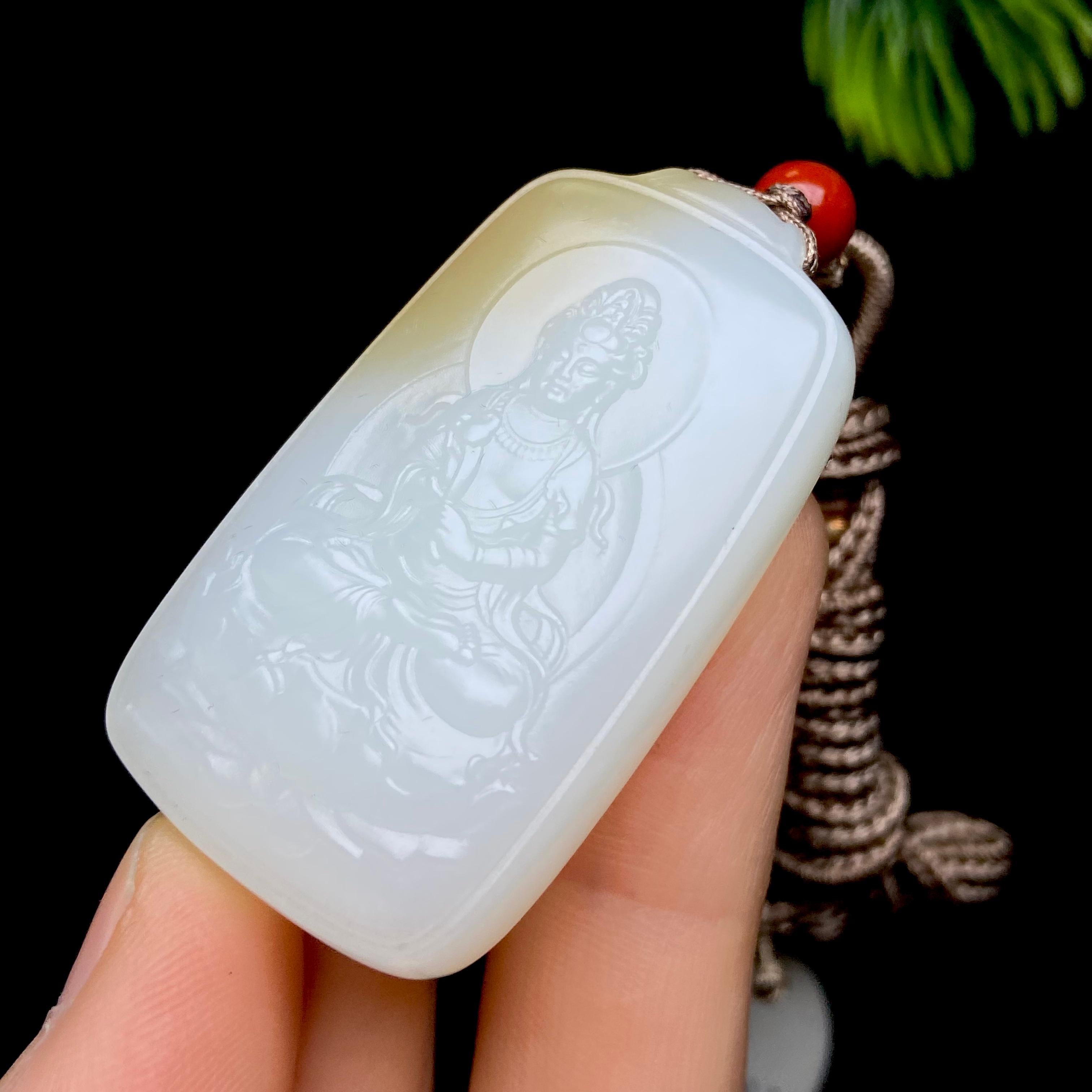 和田玉且末金山糖白观音（30.9g）