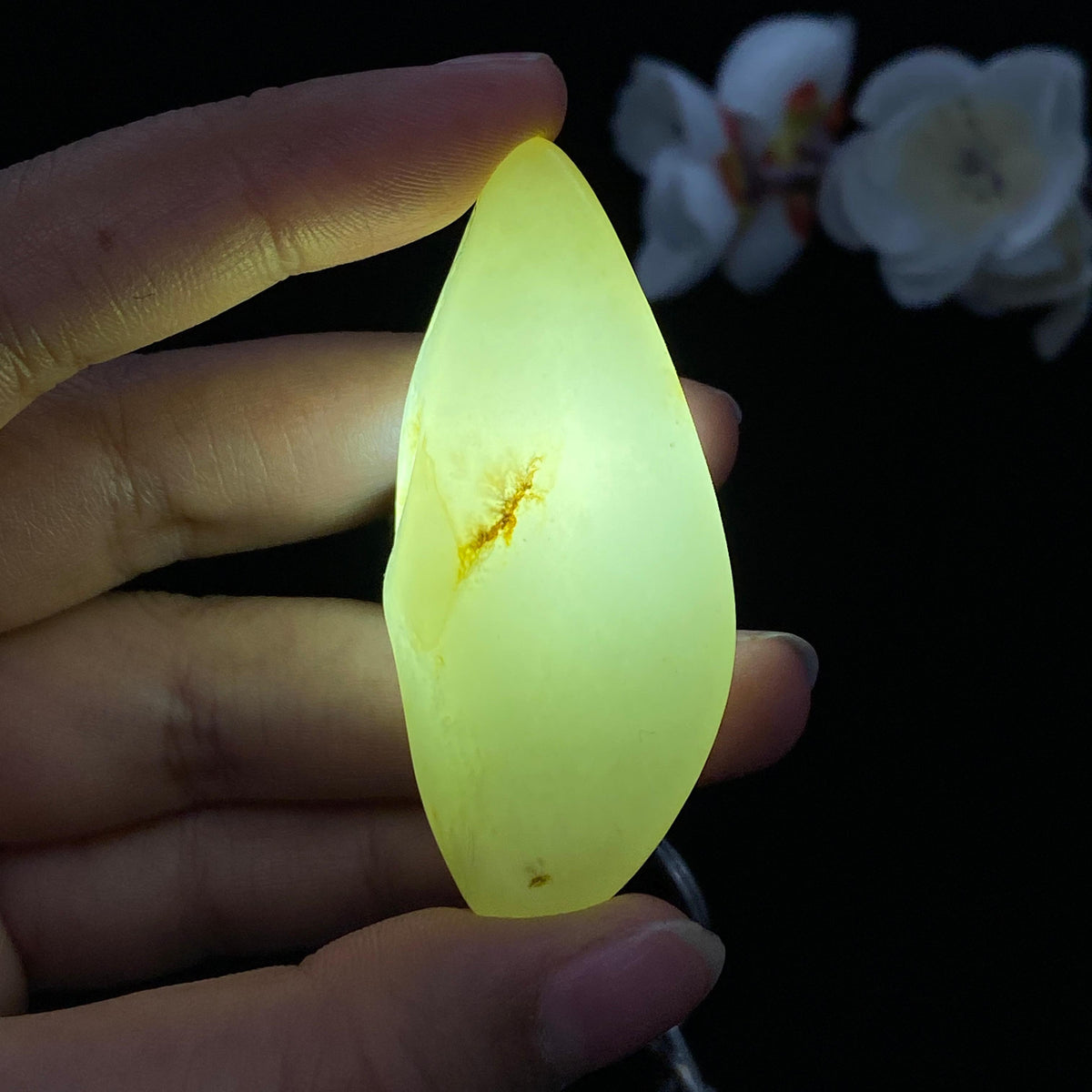和田玉白玉籽料挂件（31.2g）