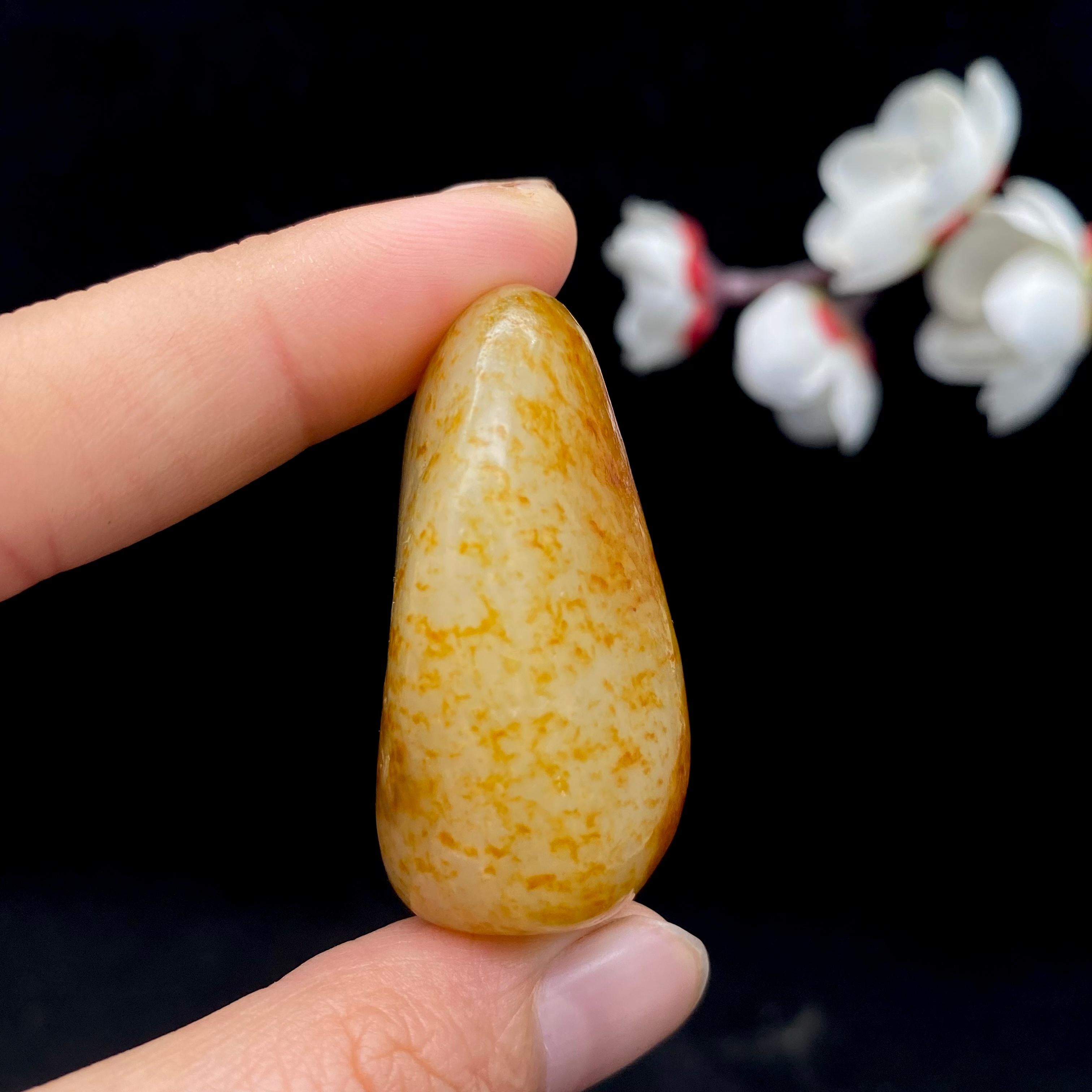 和田玉洒红皮籽料（36.8g）