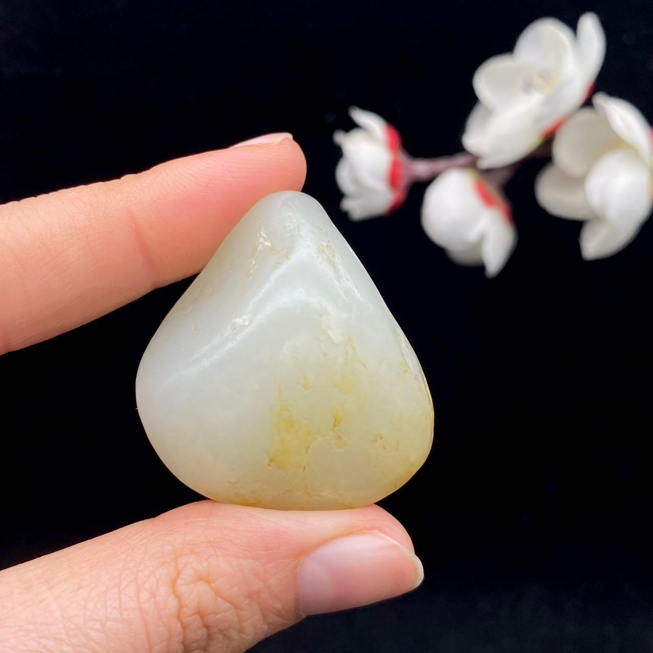 【超值推荐】和田玉洒金皮籽料（25.2g）