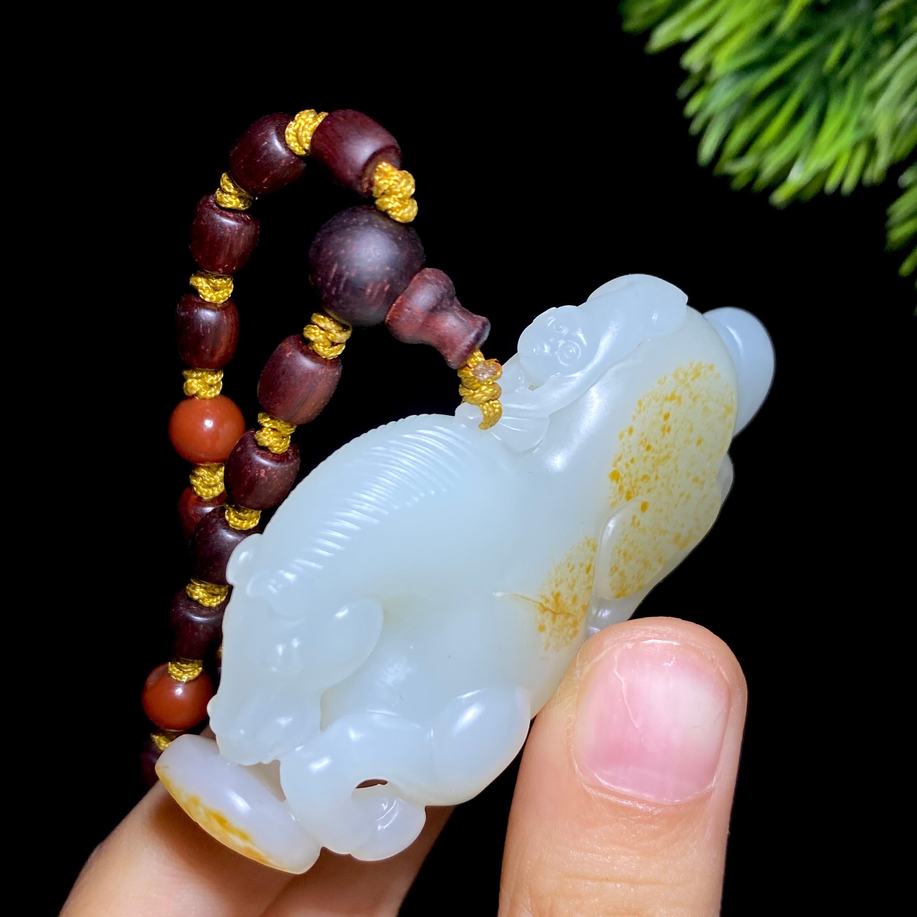 和田玉籽料马上封侯（56.0g）