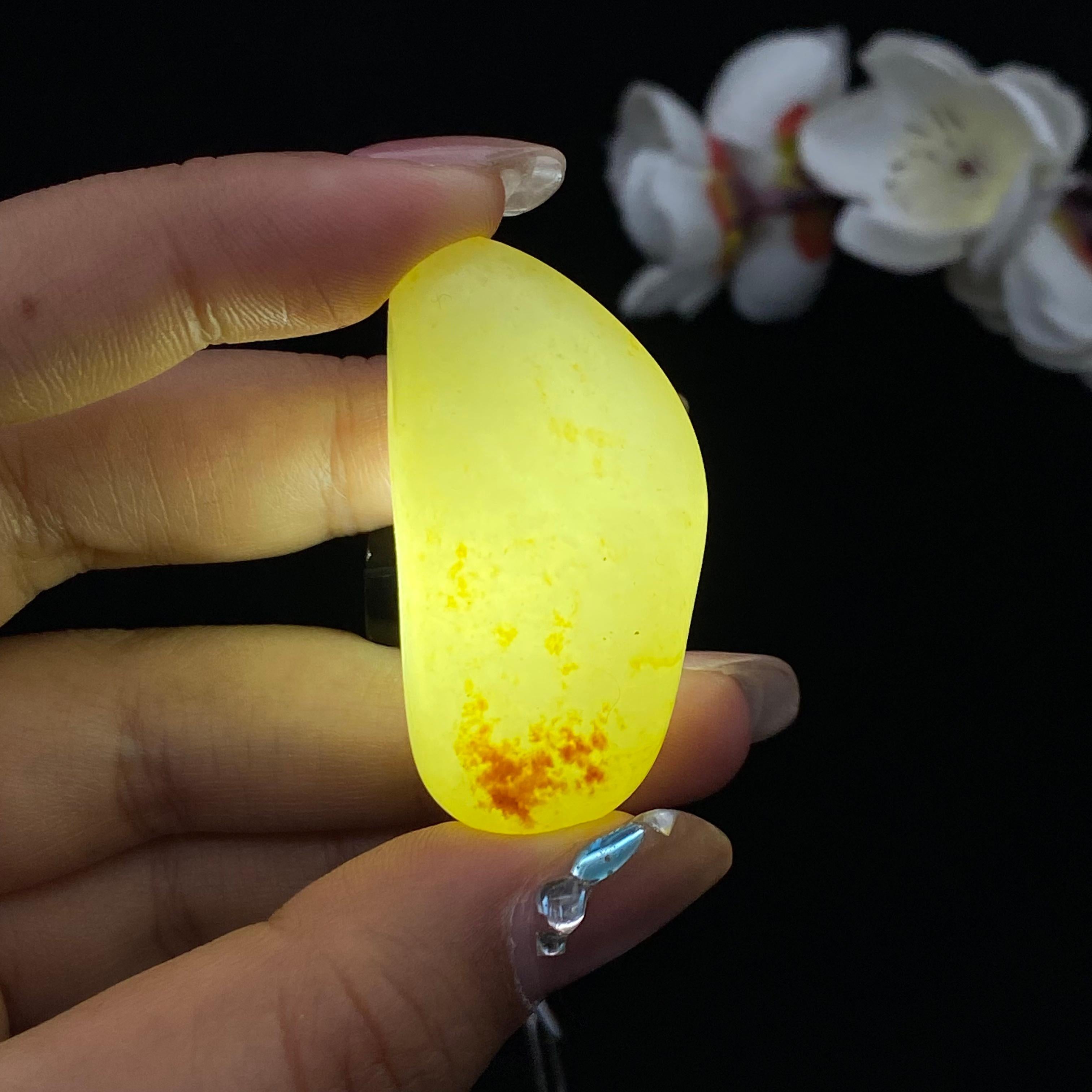 和田玉洒金皮籽料挂件（28.7g）