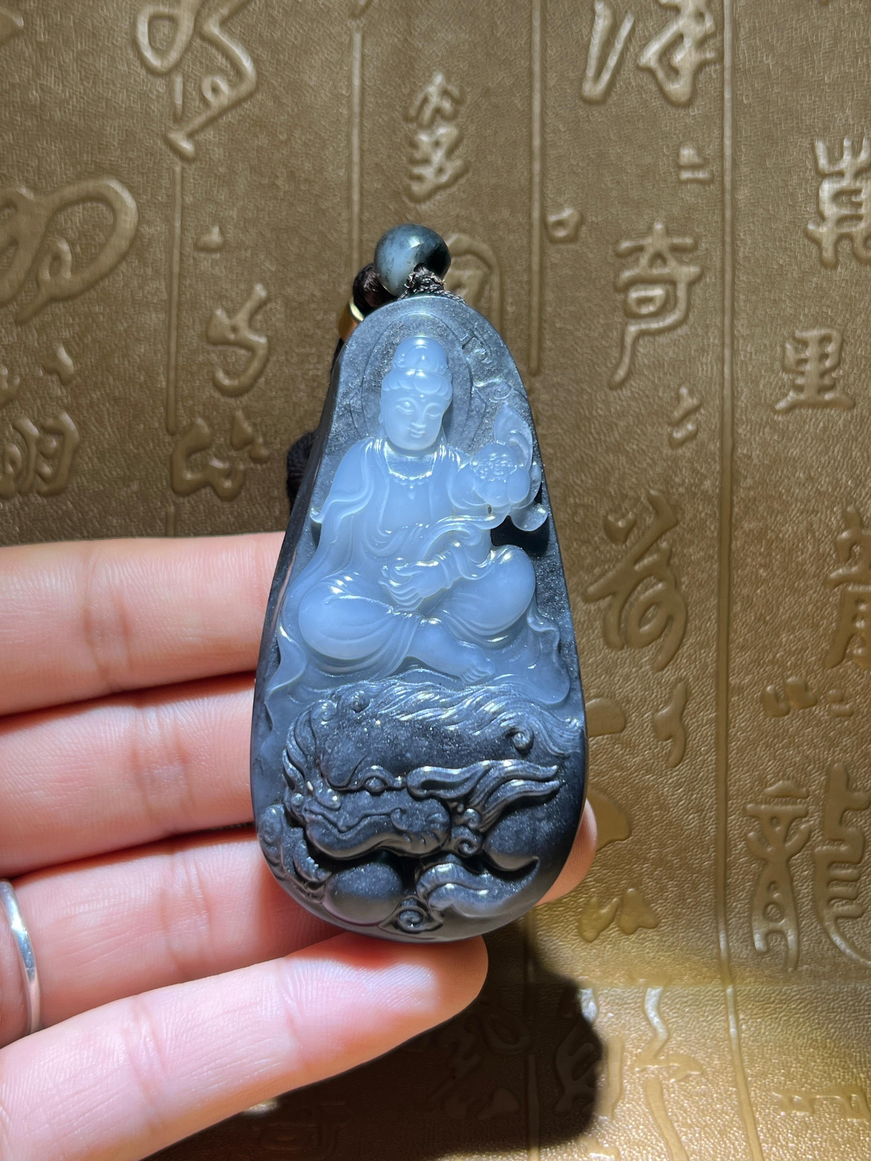 和田玉籽料青花观音（81.0g）