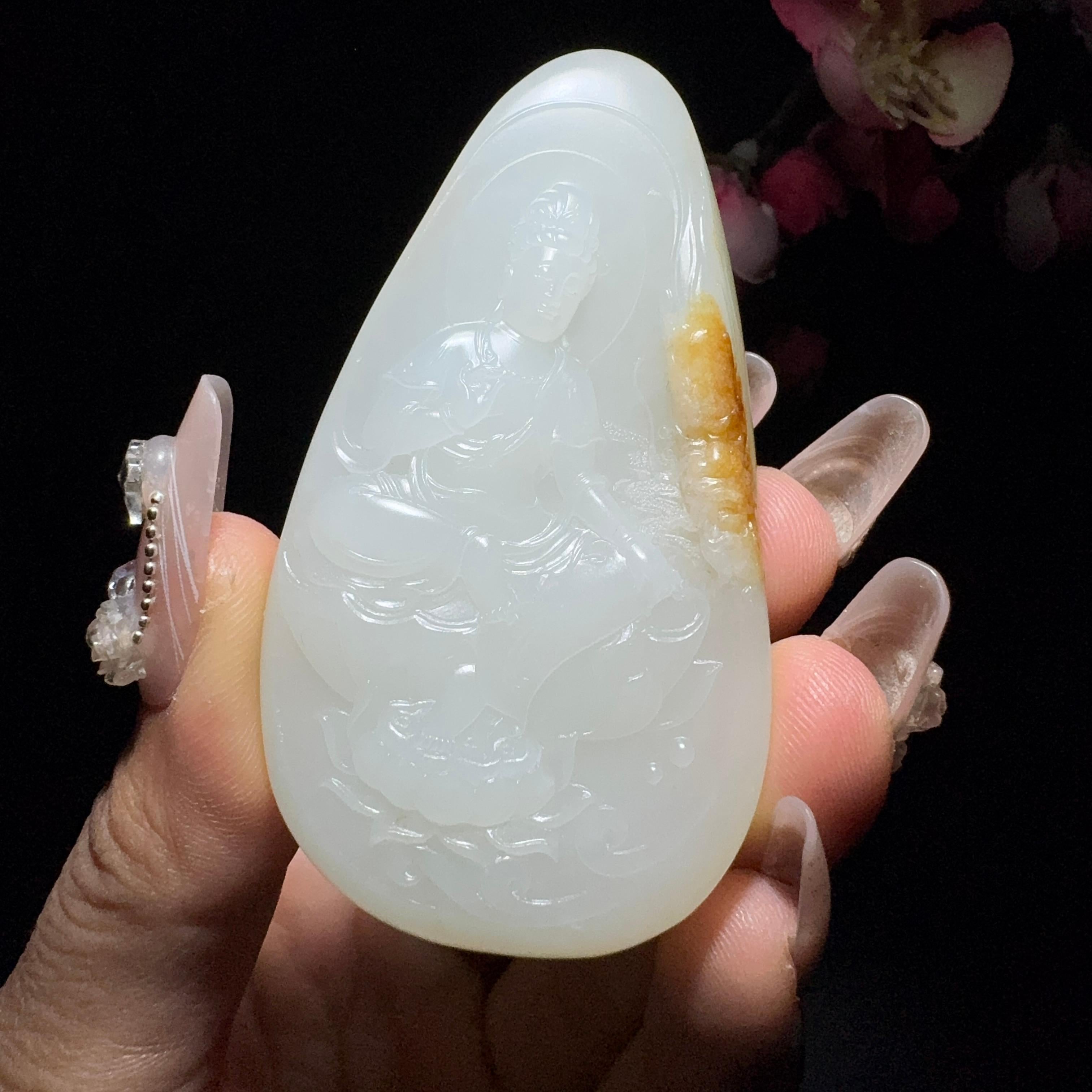 和田玉籽料挂件御龙观音（64.6g）