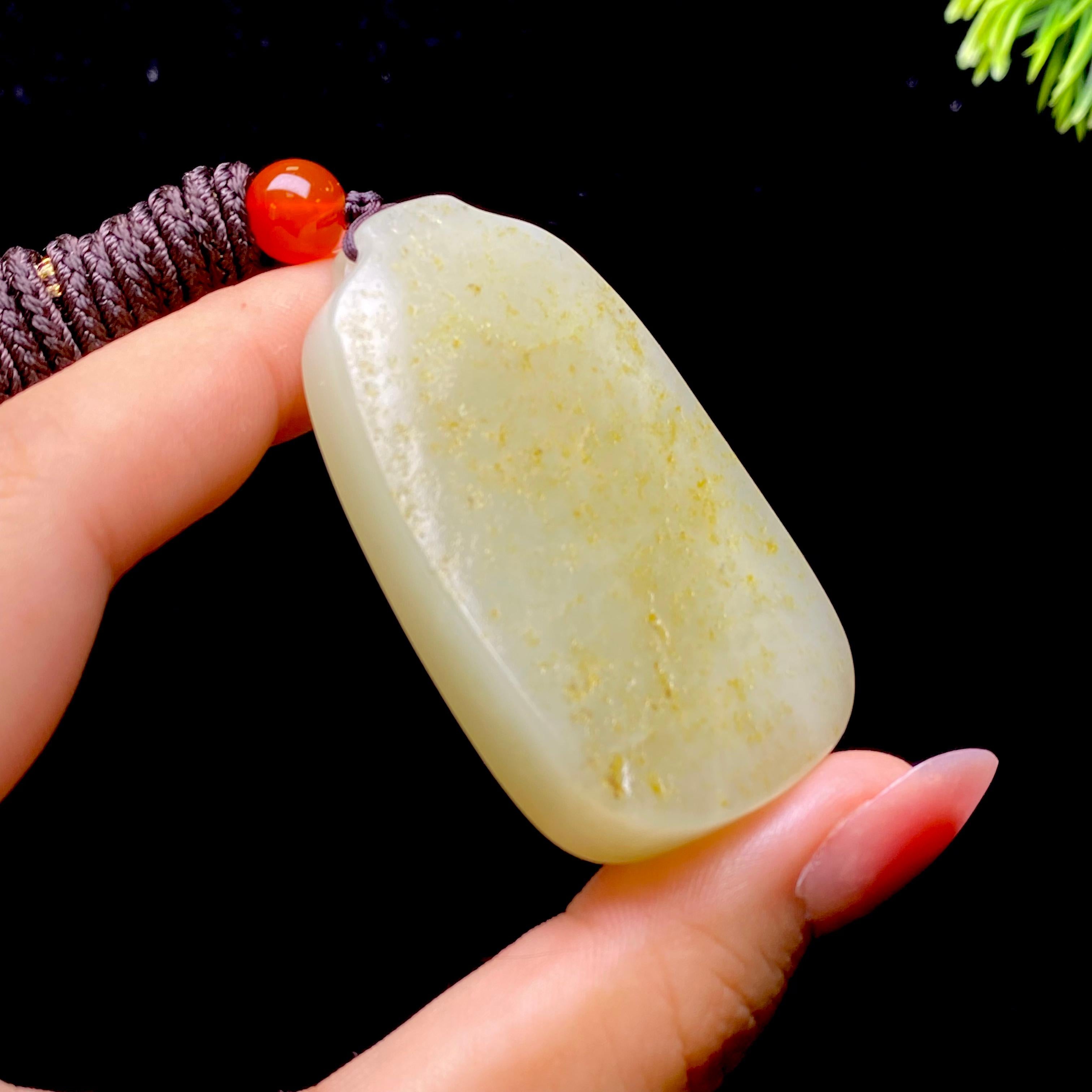 和田玉籽料无事牌（47.7g）