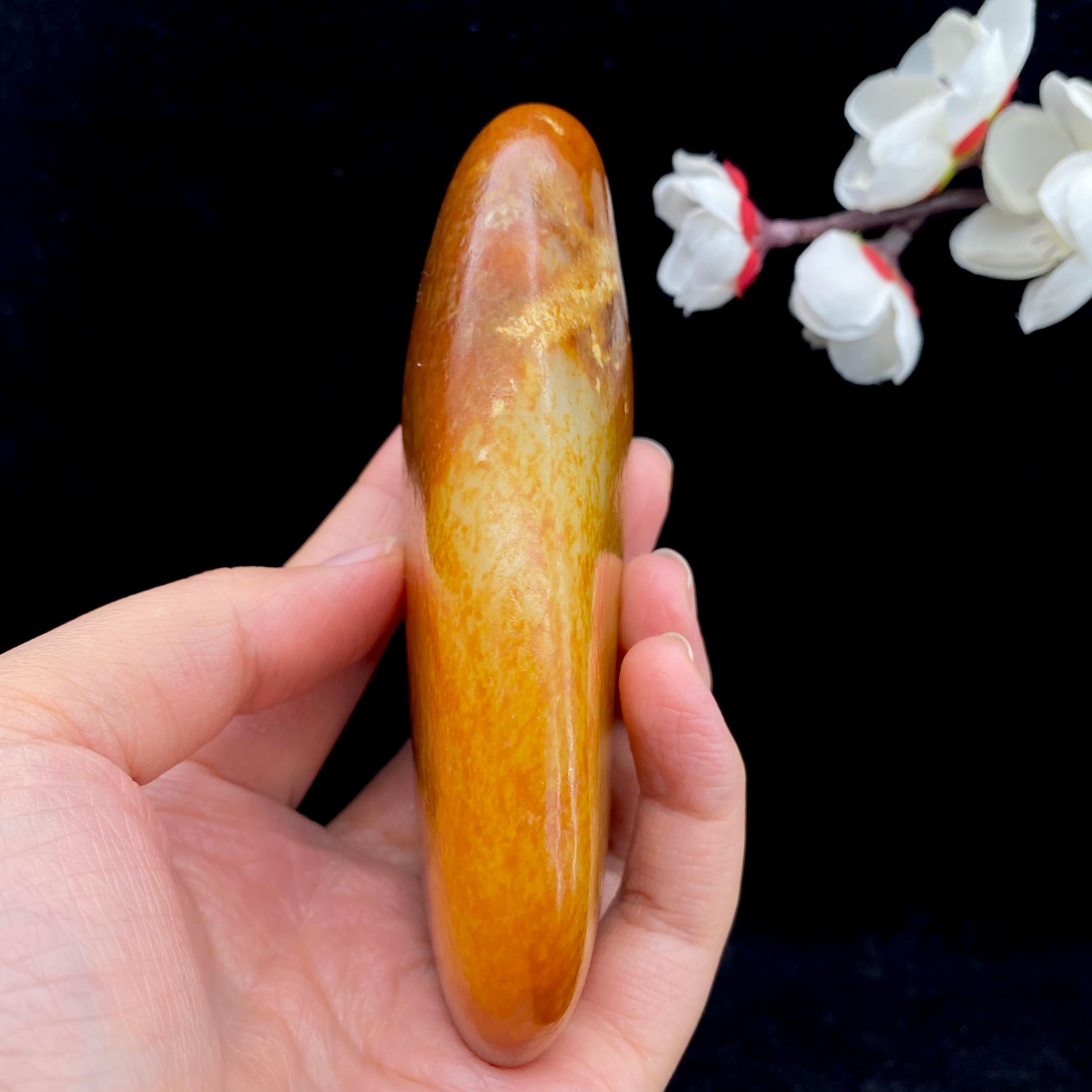 和田玉红沁皮籽料原石（256.5g）