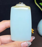 新疆和田玉且末糖羊脂玉平安无事牌（90.5g）