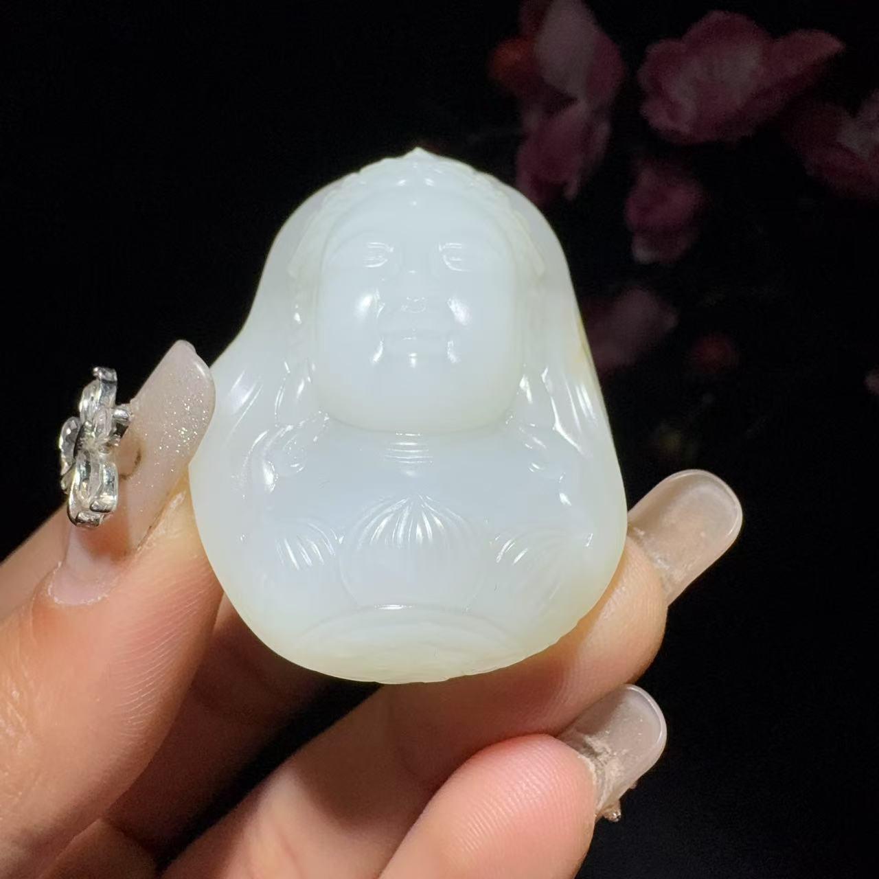 和田玉籽料挂件观音头像（55.2g）