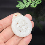 和田玉糖羊脂白玉镂空龙佩挂件（26.8g）