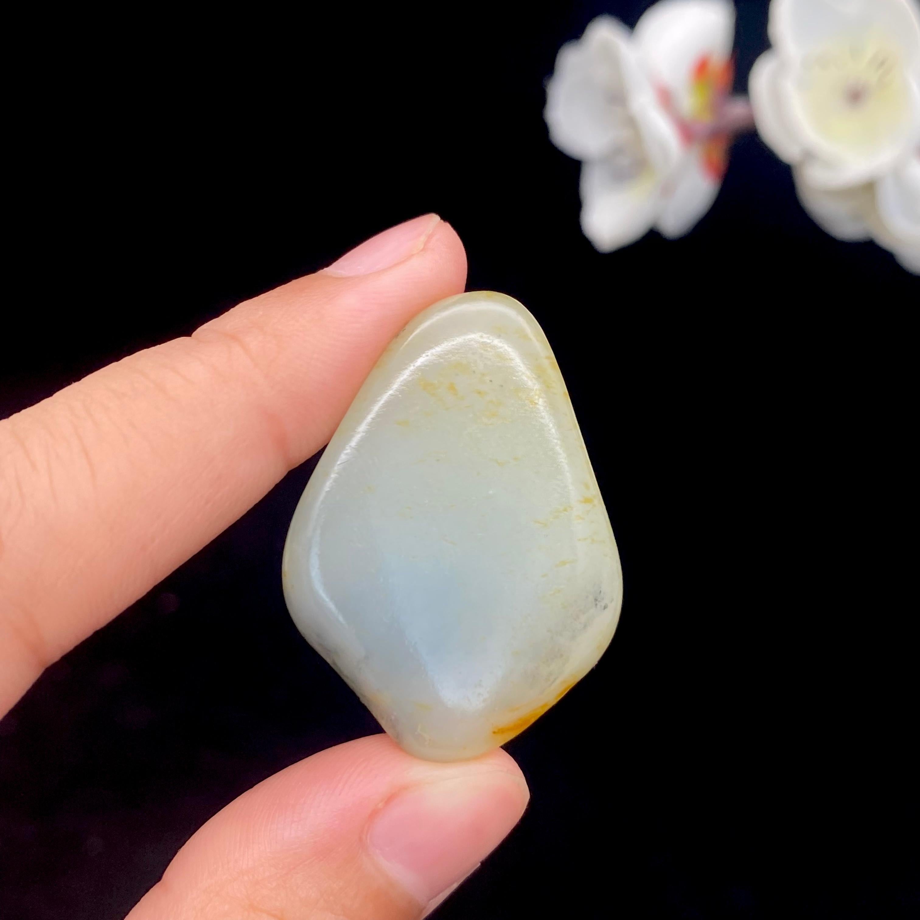 和田玉青花籽料吊坠籽（16.3g）