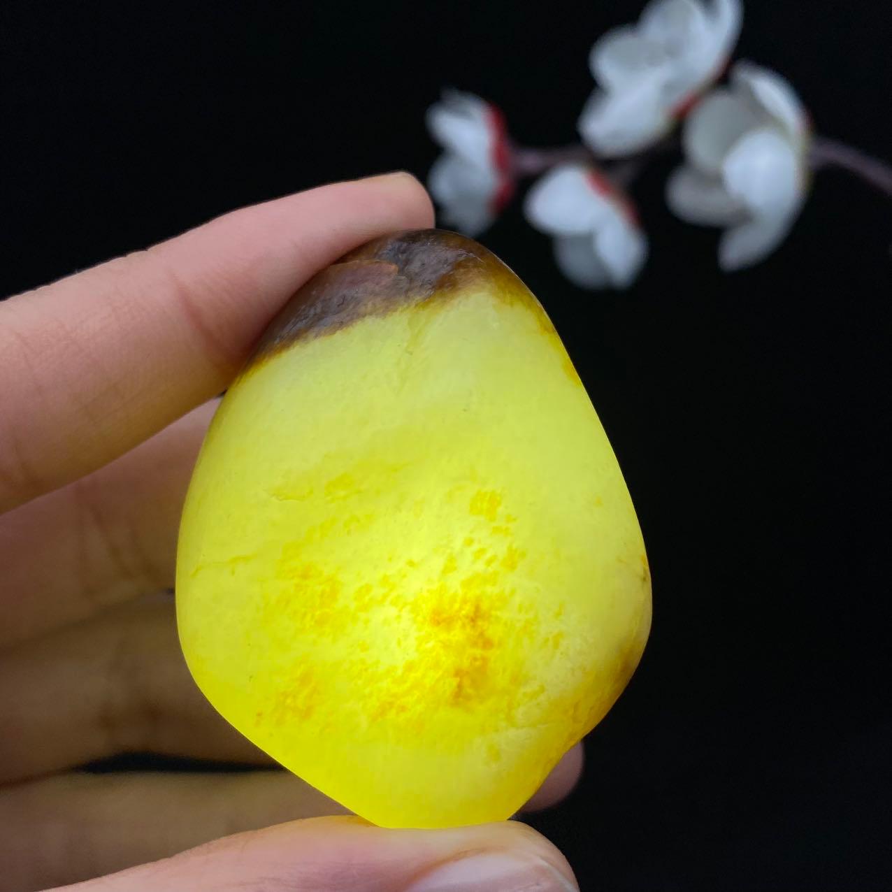 和田玉聚黄皮籽料挂件（44.4g）