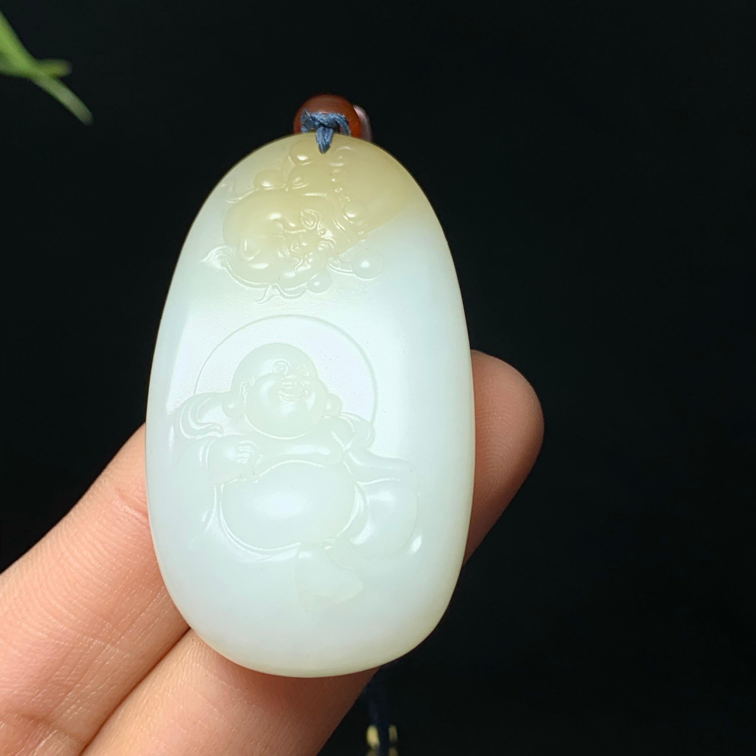 高品质新疆且末糖白玉佛公挂件（22.2g）
