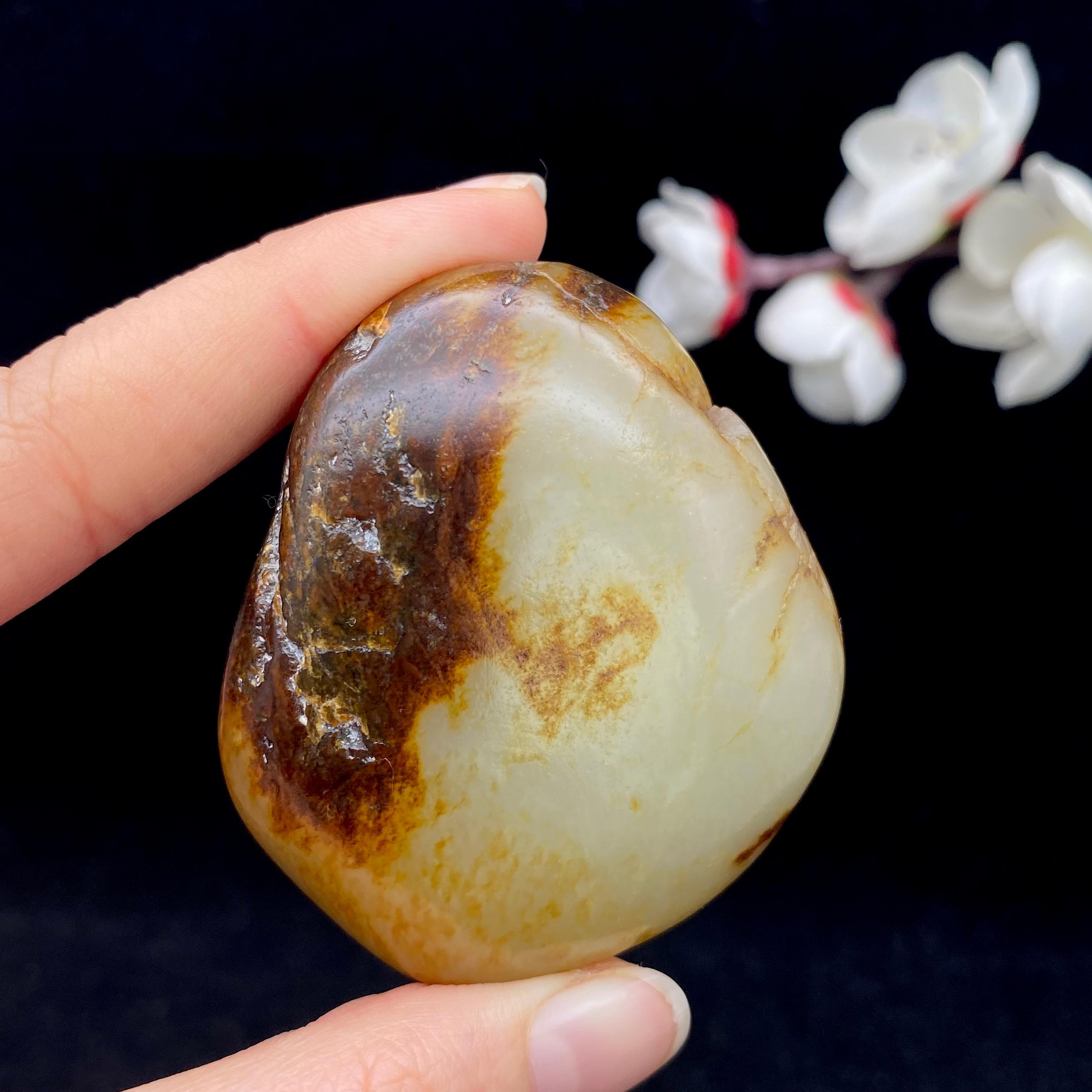 和田玉聚红皮籽料（90.2g）