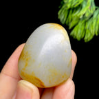 和田玉秋梨皮籽料原石（33g）
