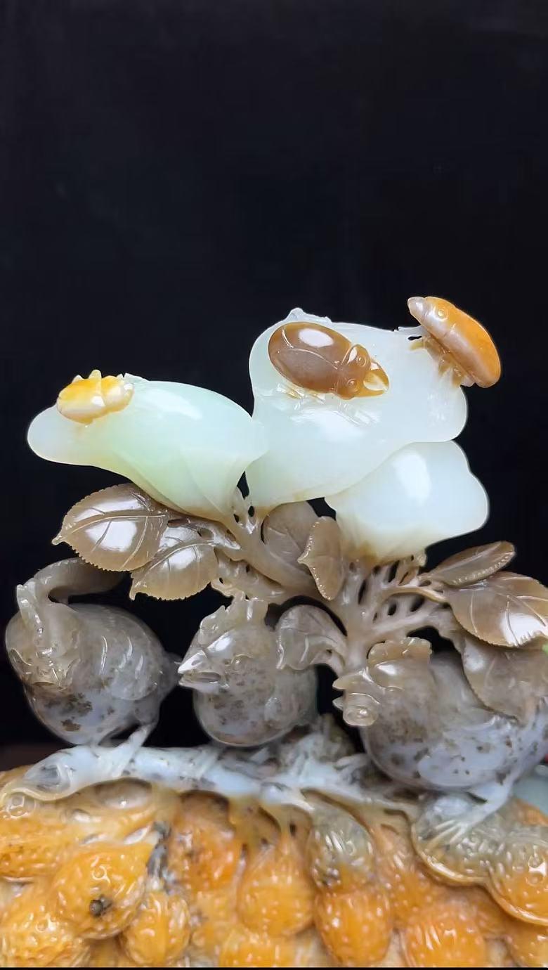 和田玉五色特色料带翠连升三级（922.0g）