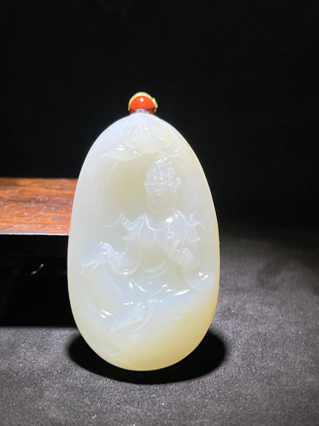 和田玉籽料观音（77.6g）