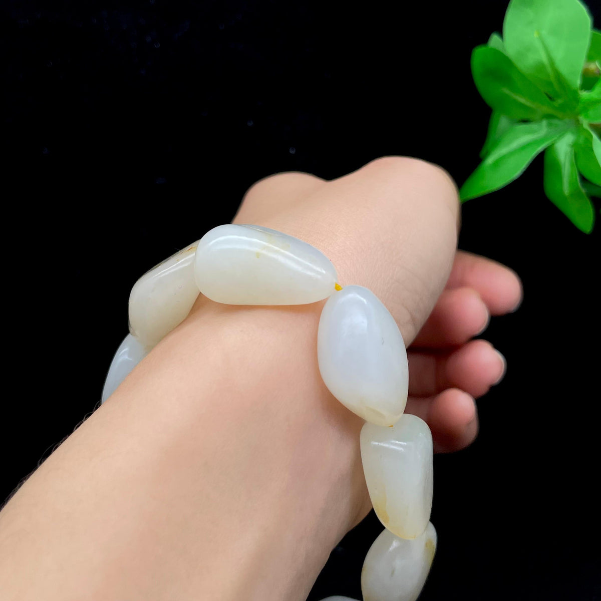 和田玉洒金皮籽料【精品手串】（61.3g）