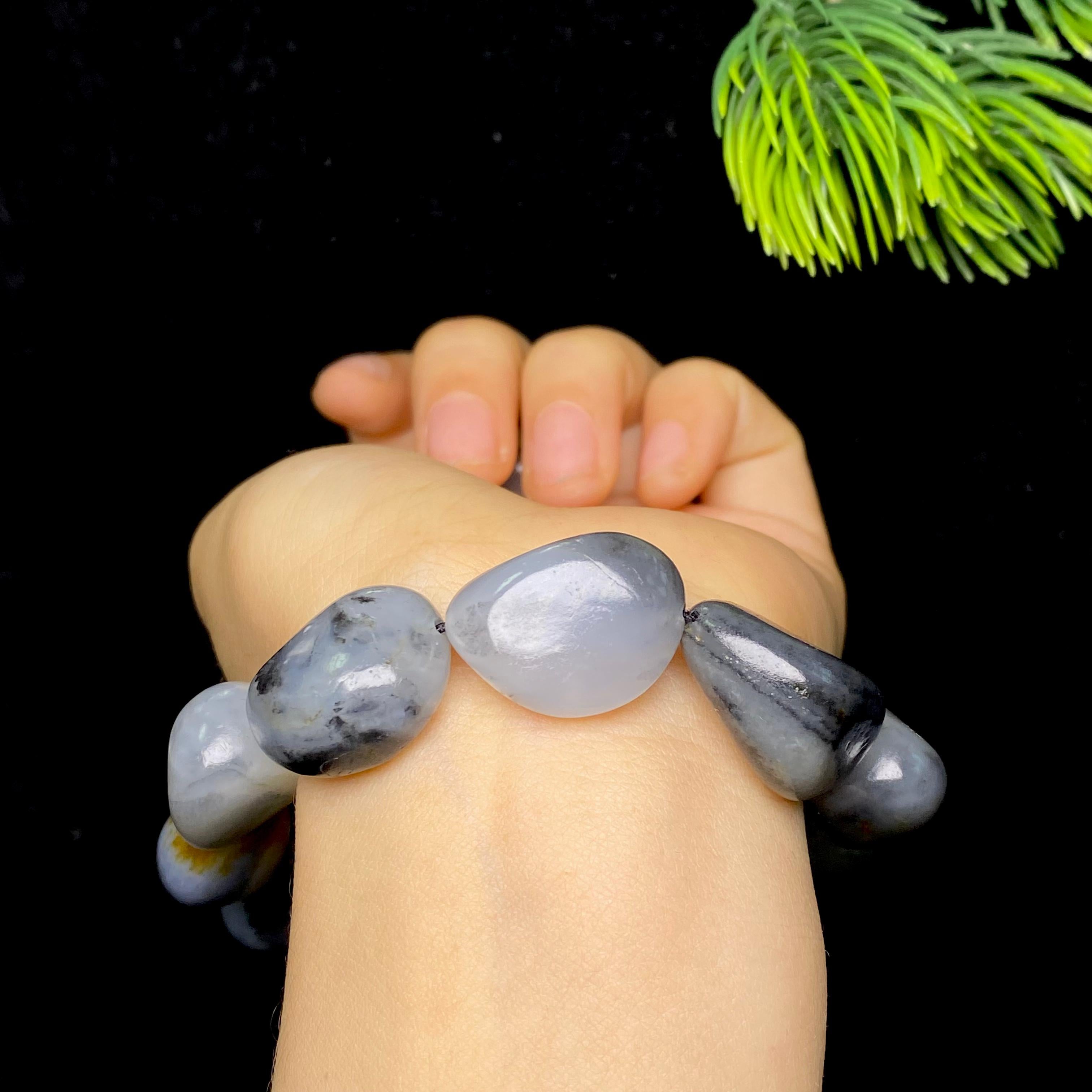 和田玉洒金皮籽料手串（63.5g）