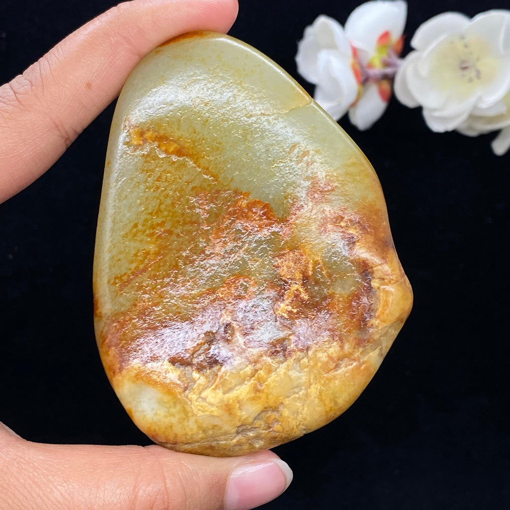 和田玉洒红皮籽料手把件（194.2g）