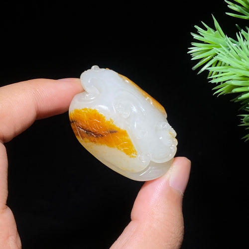 和田玉籽料龙凤呈祥（30.1g）