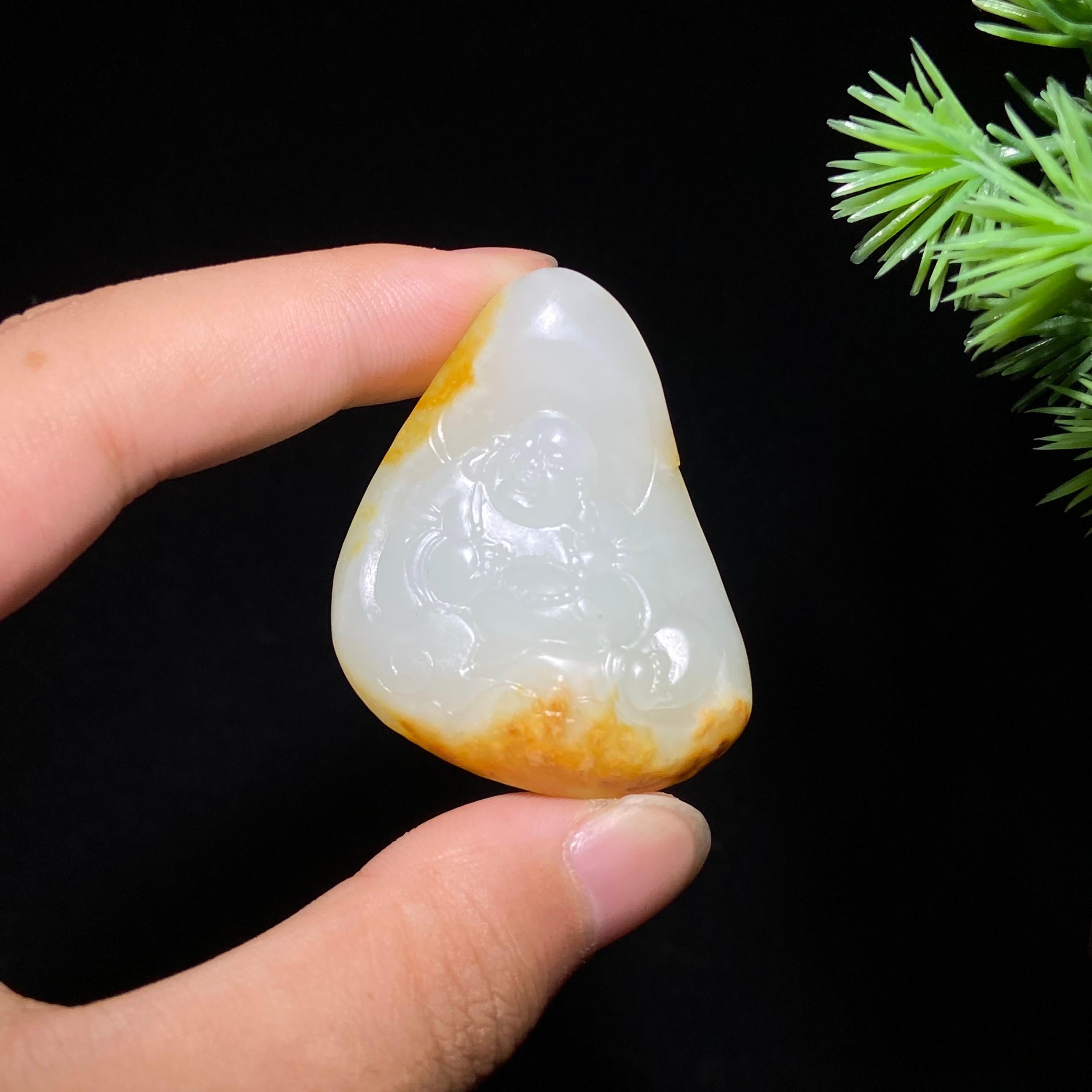 和田玉籽料佛公（29.3g）
