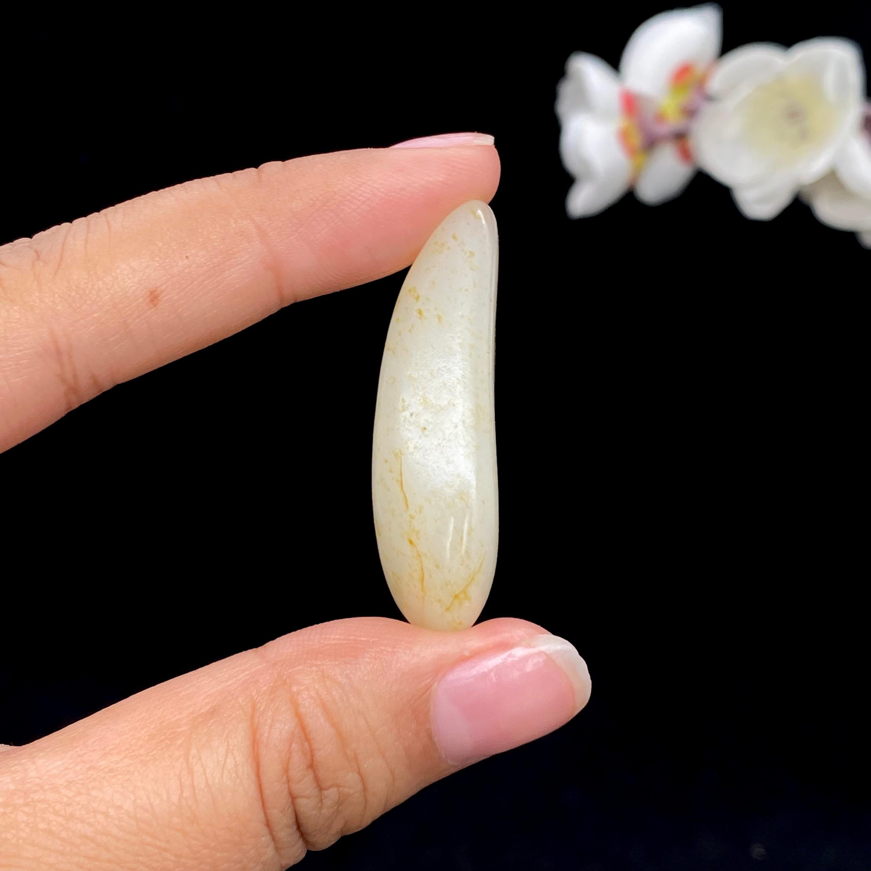 和田玉洒金皮籽料挂件（17.2g）