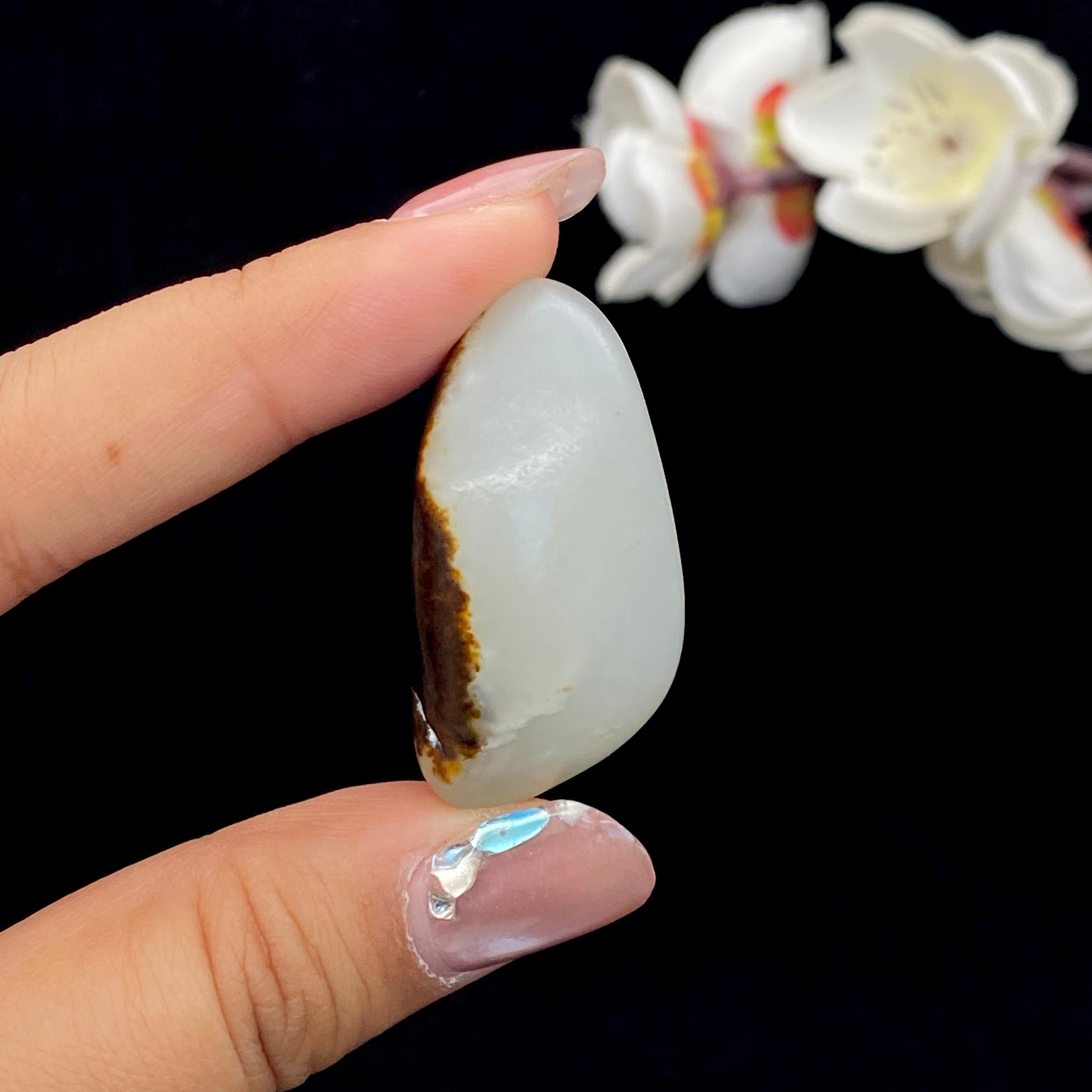 和田玉聚红皮籽料挂件（16.9g）