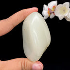 和田玉白玉籽料手把件（218g）